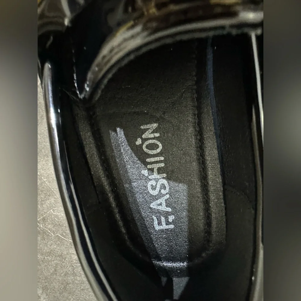 Kids Shoes -Elegant Black Loafers with‎ Gold Buckle